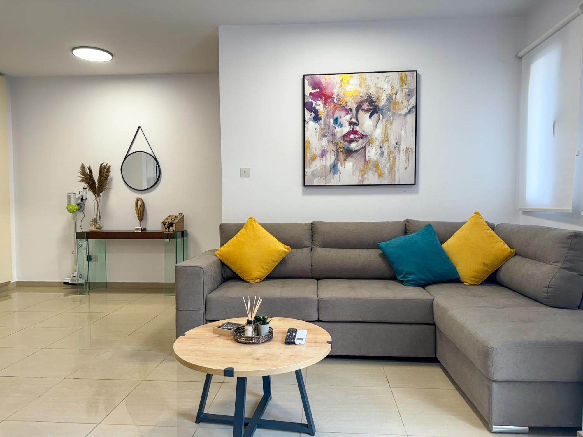 Modern 2Br Apartment With Pool, Veranda & Garden In Paphos 外观 照片